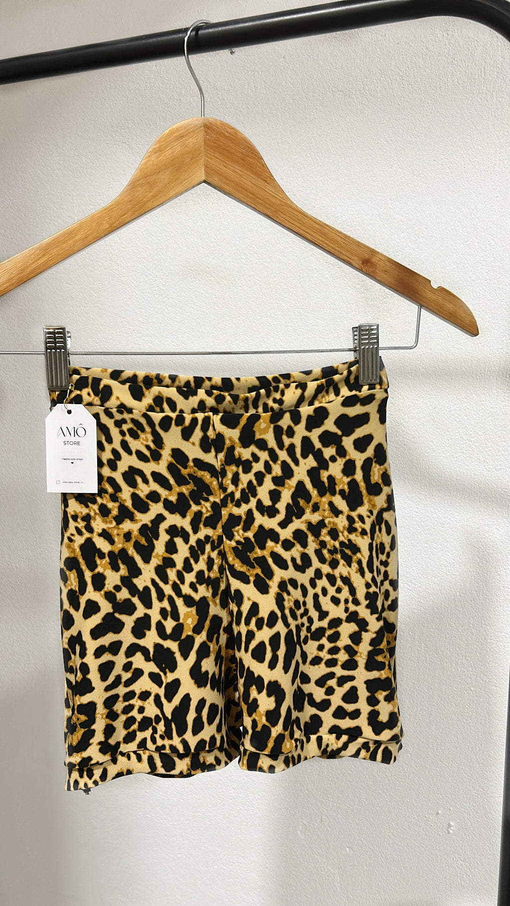 Short animal print